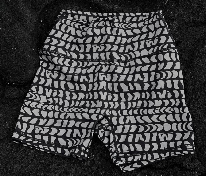 MAHINA SHELL CORE Shorts