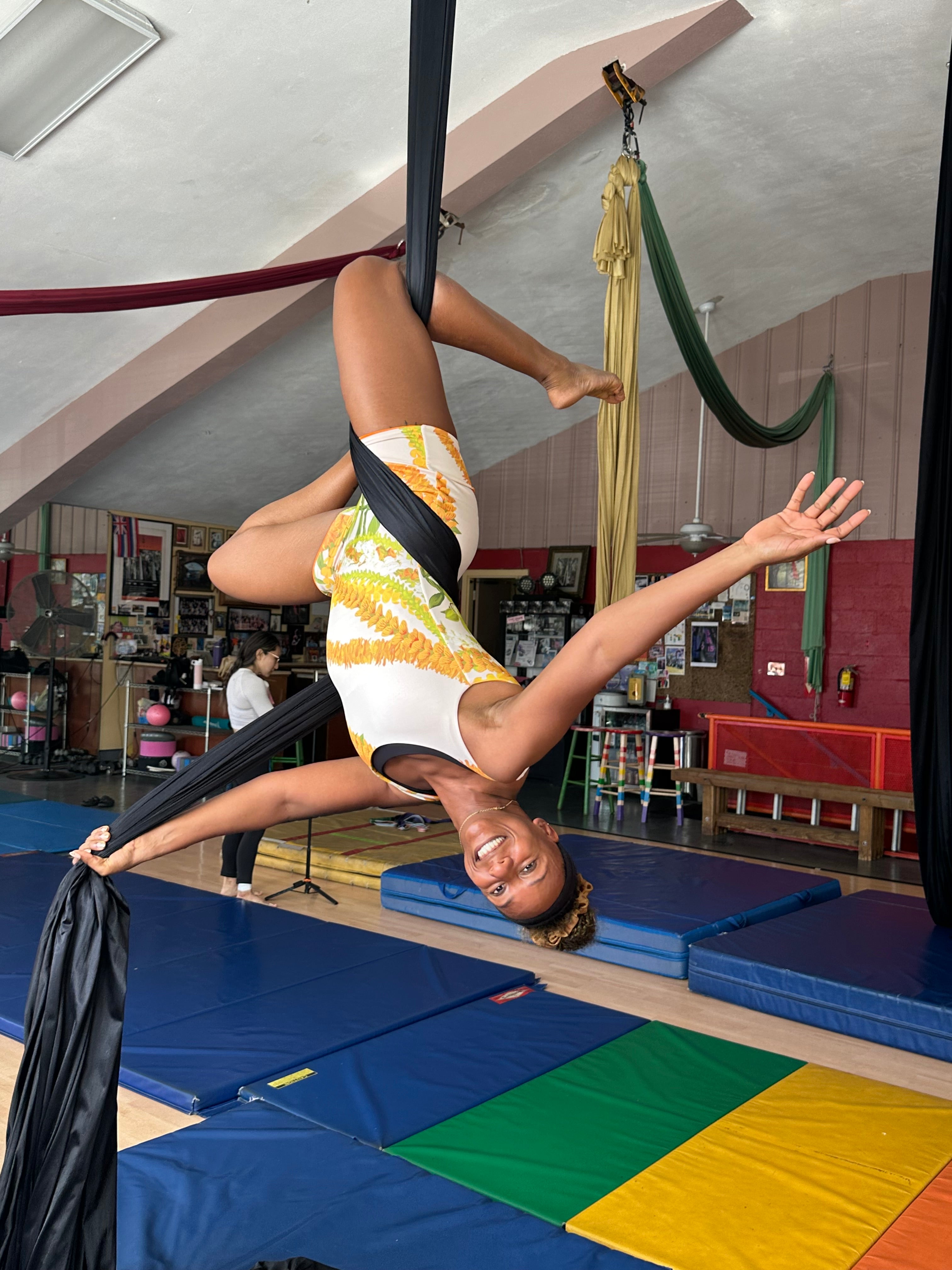 Reversible seamless lei playsuit