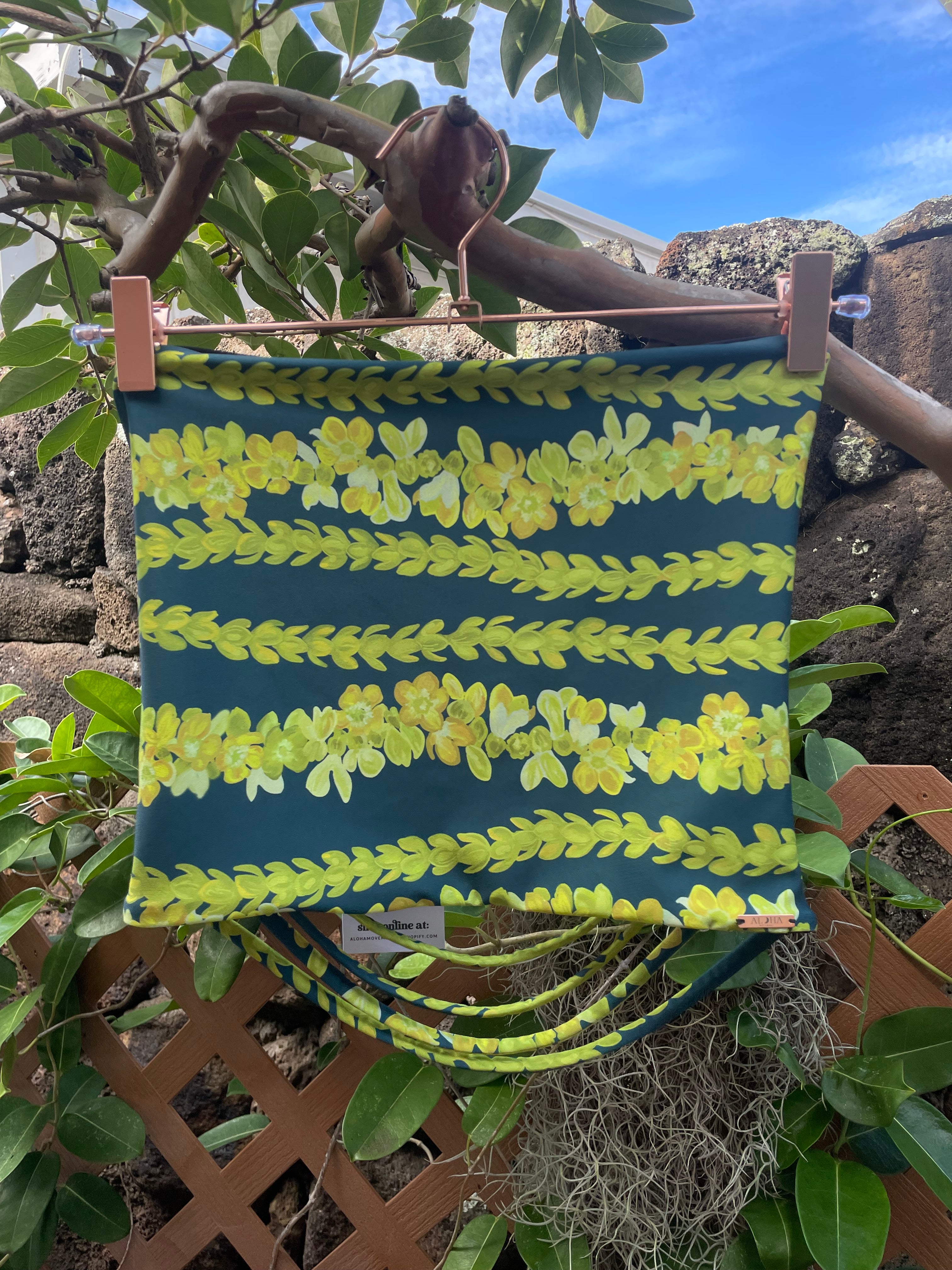 Pakalana strand cropped tube top